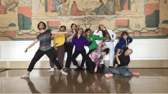 Chaillot invite Une minute de danse par jour