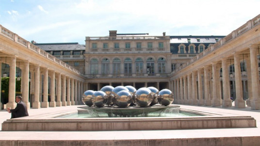 Visite du Conseil Constitutionnel puis du Conseil d'Etat au Palais-Royal